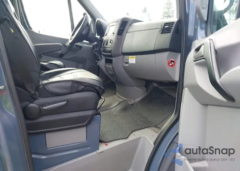 2018 Mercedes-Benz Sprinter 2500 Standard Roof V6 из США, поврежденный, VIN WD3PE7CD2JP643055